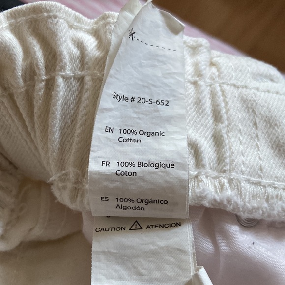 💕3/$22💕 high waisted peperbag short - Picture 3 of 4